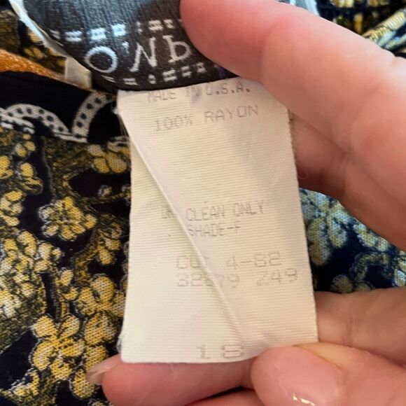 Vintage crinkle fabric midi skirt bold print - Picture 9 of 12